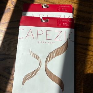 🩰Capezio Ultra Soft Tights in caramel S/M BNWT 🩰